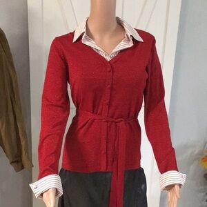 Notations red metallic w/Shirt collar sweater. Size Petite Medium
